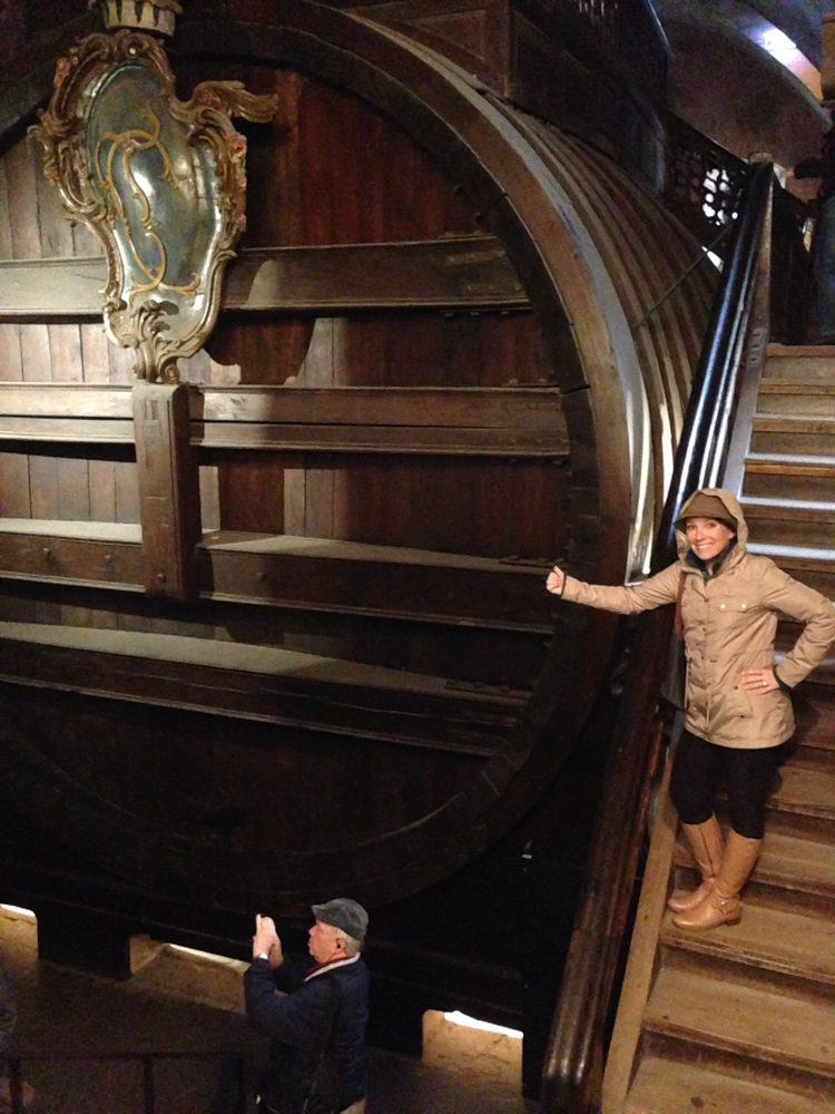 Rachelle standing next to the worlds largest wine barrel