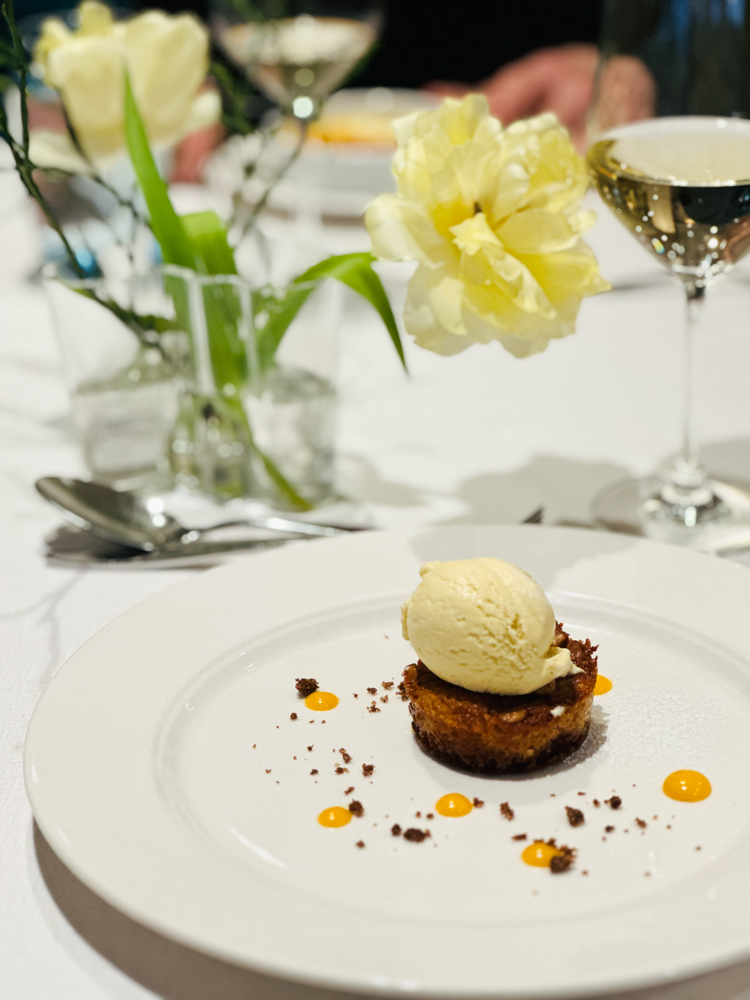 Dessert and wine on board Viking Einar.