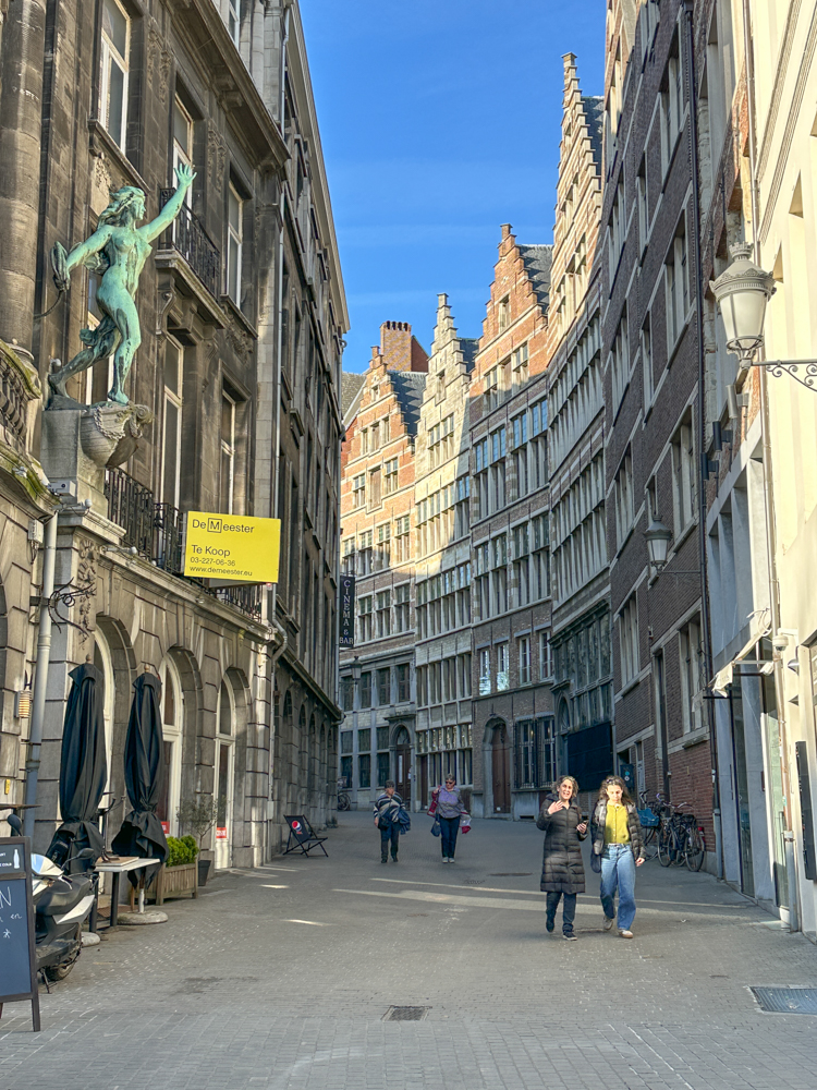 street scene in Antwerp