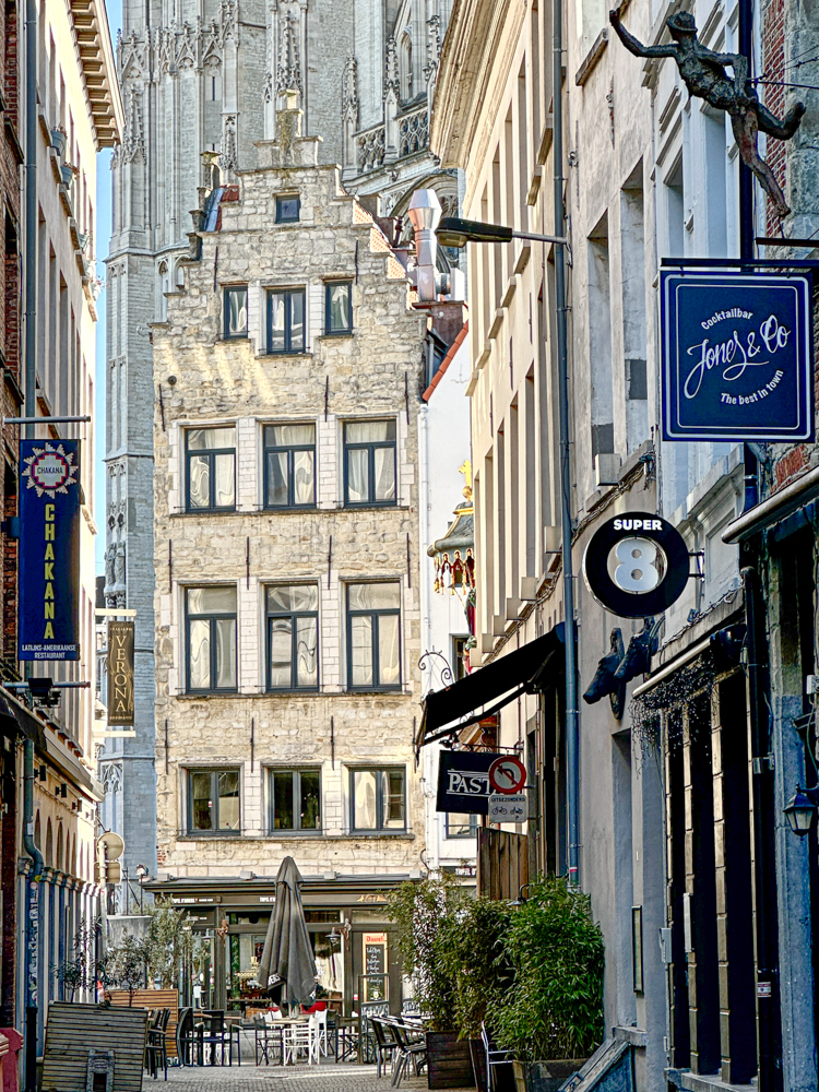 Dutch architecture
